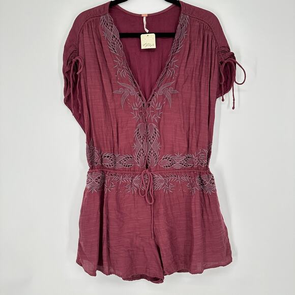 Free People Weila Romper Shorts Dainty Embroidered Filigree Tie Wasit NEW Small - Picture 2 of 11